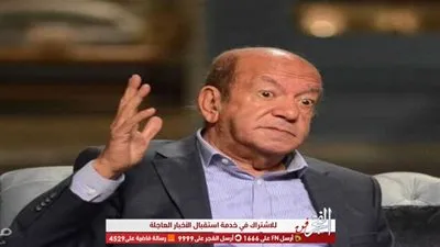 عاجل.. لطفي لبيب  يقرر الإعتزال وينفي شائعة نقله المستشفى