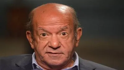 لطفي لبيب مؤكداً إصابته بجلطة في المخ: 