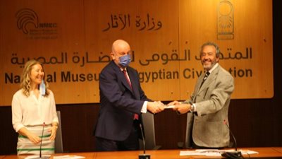 السفارة الإسبانية تهدي متحف الحضارة 4 آلاف كتيب ومطوية 