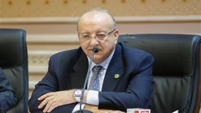 برلماني يوجه سؤالًا للحكومة عن مصير بوابات التعقيم الإلكترونية