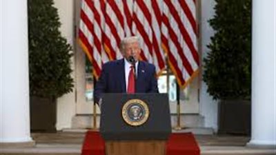 الصين تتعهد بالانتقام بعد أن أنهى ترامب الوضع التفضيلي لهونج كونج