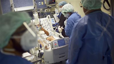 الولايات المتحدة تسجل أكثر من 66000 إصابة بكورونا في يوم واحد