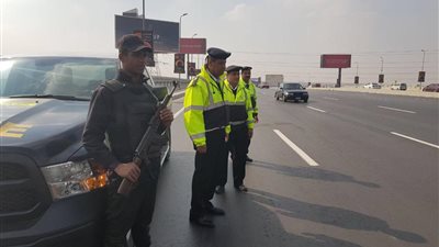 مدير المرور يتفقد الخدمات بالطرق السريعة والصحراوية