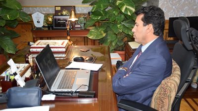 وزارة الرياضة تتلقى 1000 طلب للمشاركة في المشاورات الشبابية العربية