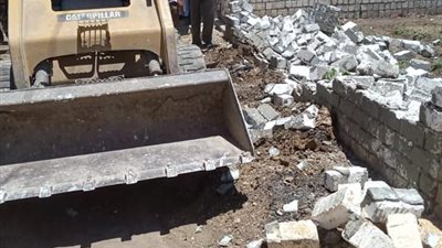 إزالة 27 بناء مخالف على الأراضي الزراعية بمراكز طامية وإطسا وأبشواي 