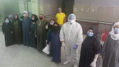 خروج 23 مصابا بكورونا من مستشفى الحميات والفشن ببني سويف (صور)