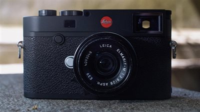 Leica تكشف عن كاميرا 
