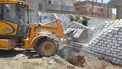 ضمن حملة استرداد حق الشعب.. إزالة 208 حالة تعدٍ ببني سويف (صور)