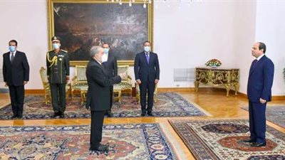شاهد.. السيسي يشهد أداء حلف اليمين لـ