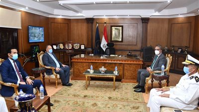 محافظ الفيوم يهنئ مدير الأمن الجديد