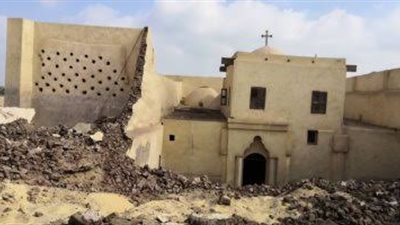 سقوط جزء من سور دير أبو فانا بالمنيا.. والأعلى للآثار يحيل الواقعة للتحقيق