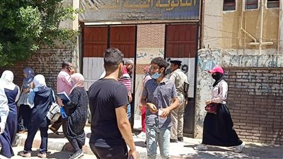 طلاب الثانوية العامة بقنا: الحمدلله هم وانزاح والجبر كان سهل وبسيط