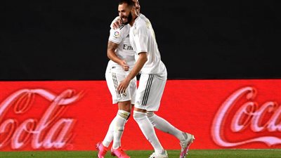 بنزيما يتفوق على الجميع ويحصد جائزة الأفضل في الليجا 