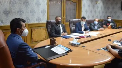 وزير الرياضة يلتقى بمجموعة  من الكيانات الشبابية (صور)