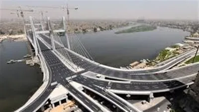 أستاذ هندسة طرق: جاري إنشاء 21 محورًا للربط بين شرق النيل وغربه (فيديو)