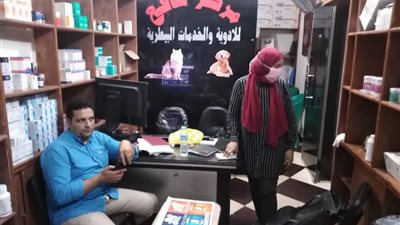 حملة بيطرية على أماكن بيع الأدوية في المنصورة (صور) 