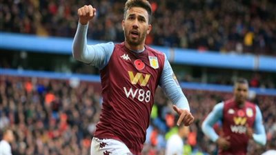 مدافع أستون فيلا يكشف أهمية تريزيجيه بالنسبة للفريق 