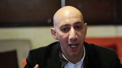 عاجل.. وفاة والد المعلق أيمن الكاشف