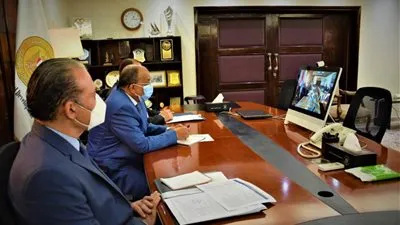 وزيرا التنمية المحلية والري يبحثان تقليل الفاقد من المياه (صور)