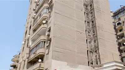 برلماني يطالب باستدعاء الحكومة بشأن تصدع عقار الزمالك