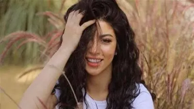 كارولين عزمي تكشف لـ 