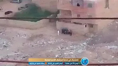 شاهد.. بيع مخدرات في وضح النهار بمنطقة الطوابق بالجيزة (فيديو)