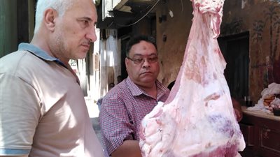 حملات تفتيشية على محلات الجزارة ومنافذ بيع اللحوم بالمنصورة