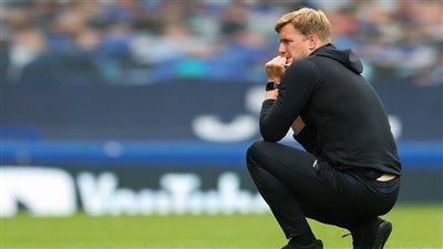 بورنموث يقرر فسخ عقد مدربه بالتراضي