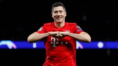 الكشف عن تفاصيل عقد ليفاندوفسكي مع ريال مدريد  