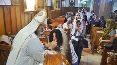 أول قداس بالمنيا بعد قرار إعادة فتح الكنائس (صور)