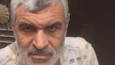 طبيب غلابة جديد في الغربية.. ثمن الكشف 6 جنيهات ولم يتزوج من أجل والدته والمرضى الفقراء (صور)