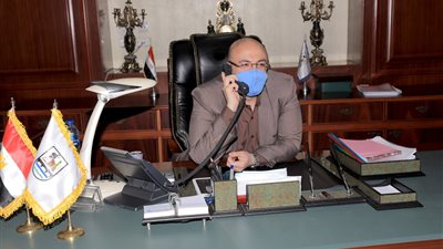 محافظ بني سويف يهنئ أول الجمهورية بالثانوية العامة هاتفيا