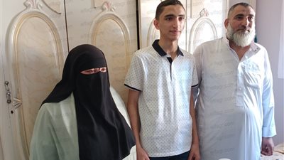 والدا الأول علمي علوم بالبحيرة: الجلوس بالمنزل ساعده على المذاكرة (فيديو)