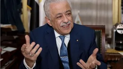 وزير التعليم يصدم الطلاب: 