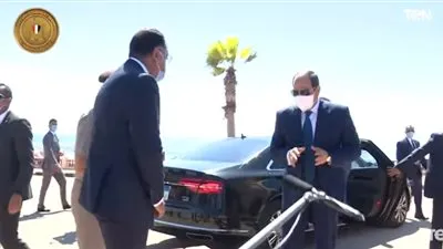 شاهد.. السيسي يتفقد تطوير منطقة المنتزه لإعادتها لسابق عهدها