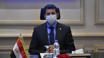 وزير الرياضة يدعو الشباب للمشاركة فى ماراثون الدراجات الهوائية