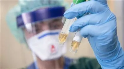 المصل واللقاح يكشف حالات تؤدي لموجة ثانية من كورونا