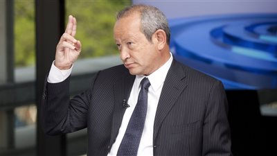 نجيب ساويرس: لم أخفض الرواتب أو العاملين رغم أزمة كورونا