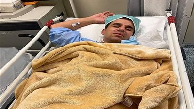 خالد الغندور مطلوب على جوجل بعد تعرضه لوعكة صحية ونقله إلى المستشفى