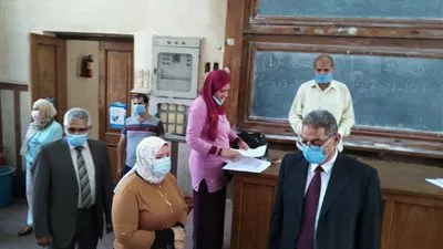 للأسبوع الخامس.. علوم القاهرة تواصل امتحانات الفرق النهائية