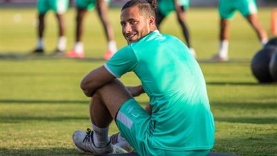 هدرسفيلد يوافق على رحيل رمضان صبحي للأهلي.. واللاعب يعرقل الصفقة