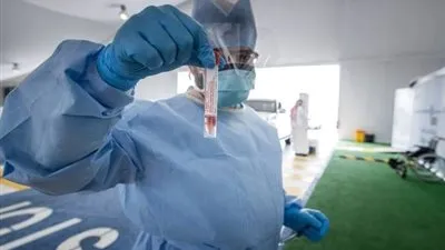الإمارات تستخدم أحدث التقنيات العلمية للكشف عن مصابي كورونا