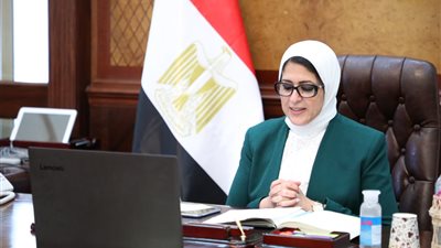 وزيرة الصحة: توفير لقاحات كورونا بعد الانتهاء من التجارب السريرية