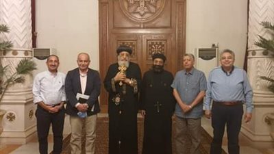 البابا تواضروس يستقبل اللجنة الإدارية لكنيسة العذراء أرض الجولف 