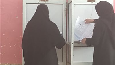 إقبال كبير من السيدات للإدلاء بأصواتهن في انتخابات الشيوخ بكرداسة