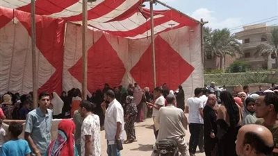 بالكمامات.. إقبال كبير من المواطنين على انتخابات مجلس الشيوخ بالجيزة 