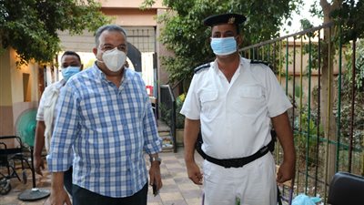 رئيس لجنة الصحة بالبرلمان يدلي بصوته في انتخابات الشيوخ