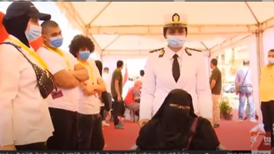 كلنا سند لبعض.. لقطات إنسانية من انتخابات مجلس الشيوخ (فيديو)