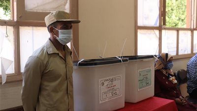 468 لجنة تستعد لاستقبال الناخبين في اليوم الثاني من الشيوخ بقنا