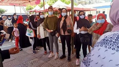 اليوم الثاني.. توافد ناخبي الشيوخ على لجان شبرا مصر (صور)